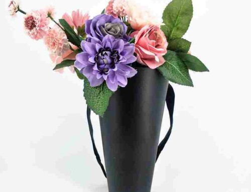 2025 Portable Dried Flower Paper Bags Bouquet Flower Carrier Gift Black Packing Flower Cone Boxes